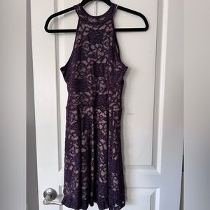 Juniors' Mock-Neck Fit & Flare Dress. Size M. Like new. Worn once.